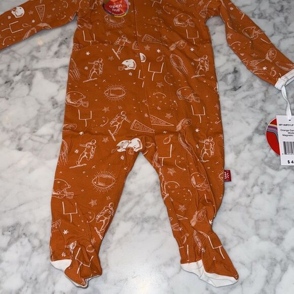 NWT MAGNETIC ME MODAL FOOTBALL FOOTIE - Picture 6 of 6